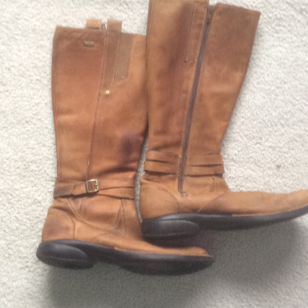 Women’s Merrell waterproof boots tetra strap